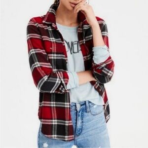 American Eagle Outfitters Red Black Ahh-mazingly Soft Flannel